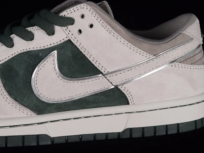 All Categories Nk SB Dunk Series Nk SB Dunk Low Low-top sneakers Otomo Katsuhiro x Nk SB Dunk Low "Steamboy OST" Otomo Katsuhiro co-branded SB low-top sports and leisure sneakers LF0039-035